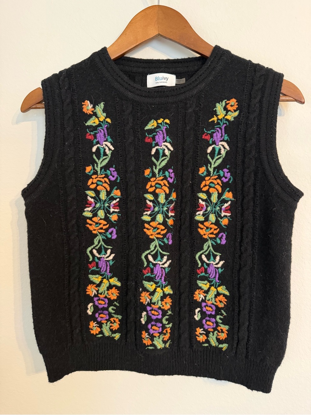 Bluivy Black Knit Crewneck Sweater